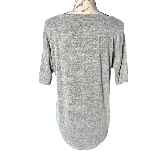 Women's | Gap | Light Gray 3/4 Sleeve Relaxed Loose Fit Crew Neck Top - S - Picture 4 of 6
